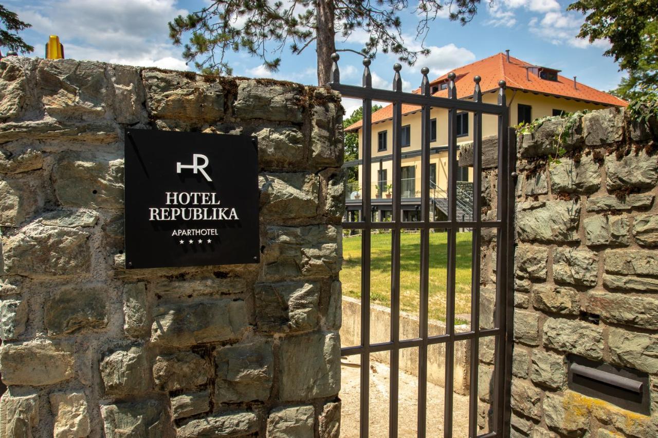 Hotel Republika Zagreb Exterior foto